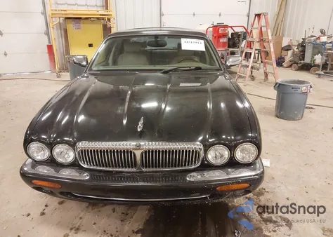 1999 Jaguar Xj8 Vanden Plas from USA, damaged, VIN SAJKD6045XC876527